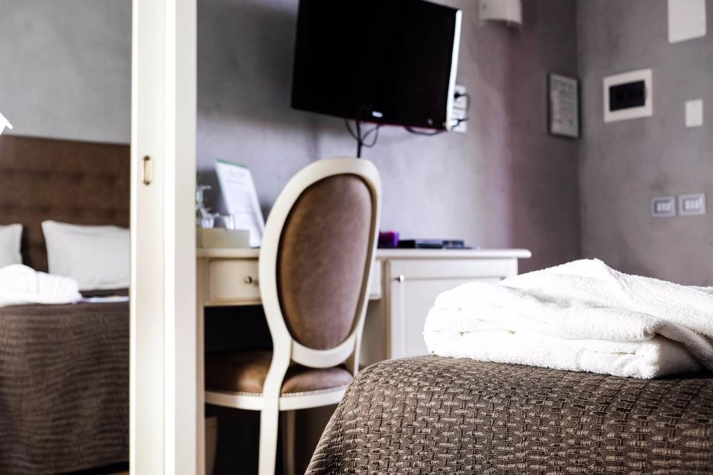 Sweet Life Bed and Breakfast Peschiera del Garda Exterior foto