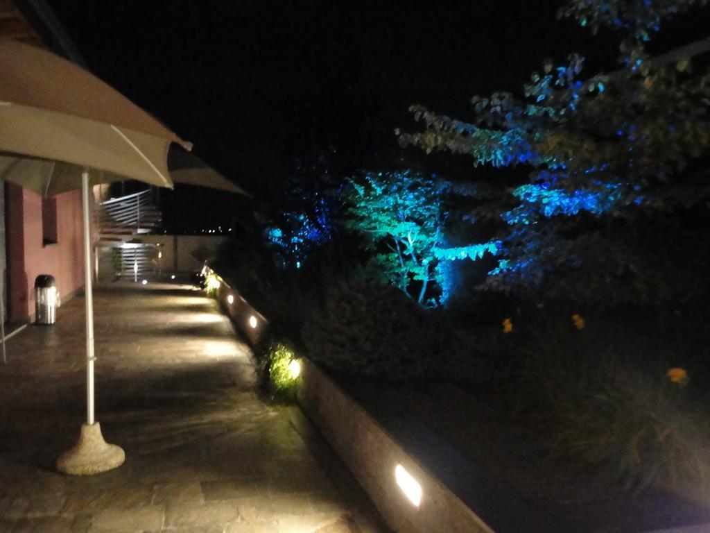 Sweet Life Bed and Breakfast Peschiera del Garda Exterior foto